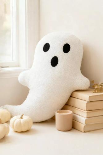 Boucle fantasma Almohada decorativa Spod Igły i Nitki - blanco 28x40 cm, decoración para Halloween y otoño