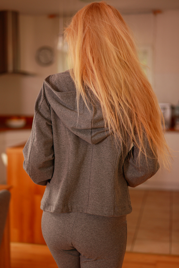 Adela - chaqueta con capucha de las mujeres, 95% algodón 5% elastano | marca polaca Mirale - gris