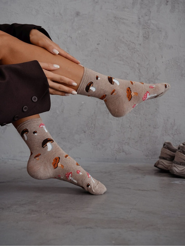0200-187 Setas Calcetines de mujer Milena beige-algodón, estampado de setas de colores