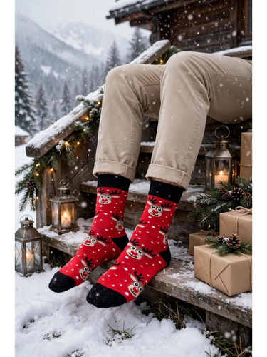 Calcetines de hombre Milena 1290-044 Renos en la nieve de algodón navideños rojos