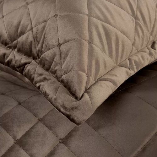 Ria 6 Colcha decorativa de terciopelo Eurofirany marrón