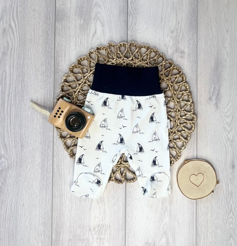 Pantalón bebé Mamatti PD16020 Barcos – algodón con pies