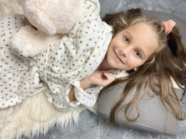 367 Albornoz infantil Melanie Forex - crudo