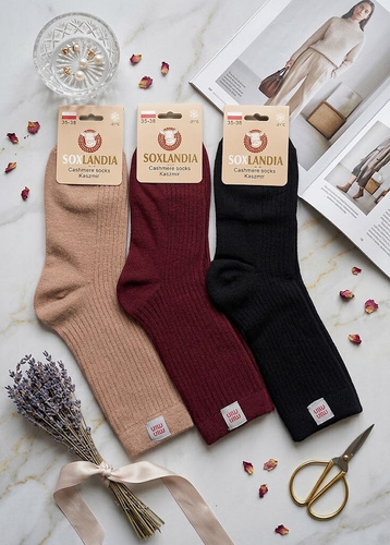 Calcetines de mujer WIK Soxlandia 3044 wz.11 Cachemira 95% cálidos de invierno beige