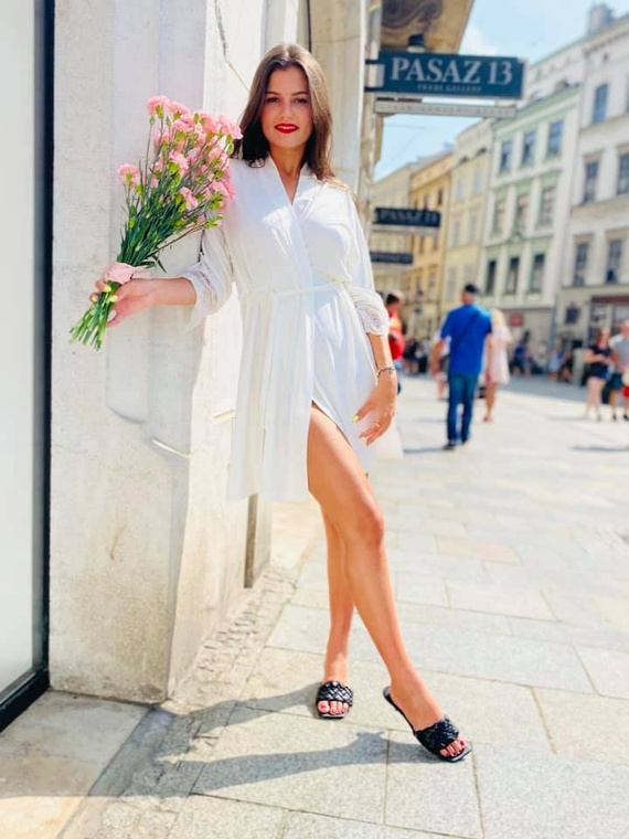 342 Fanny Bata Corta Mujer Forex - crudo