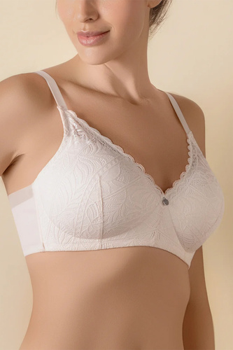 Selene Mireia sujetador push-up sin aros con encaje y comodidad rosa