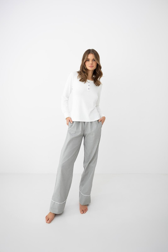 Sensis Salma pijama de mujer ecru-gris con manga larga y pantalones a rayas