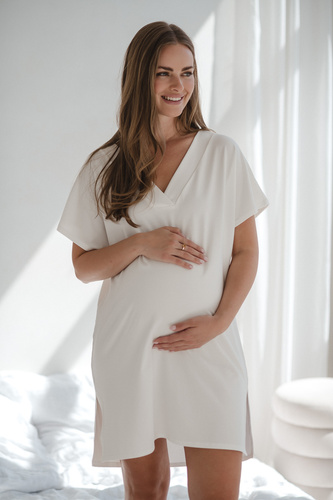 Camisón de embarazo y lactancia Moon Milk&Love - viscosa crema, oversize | Calidad polaca