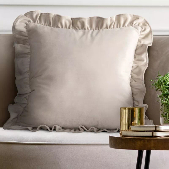 Funda Brenda 45x45 verde salvia terciopelo con volante beige