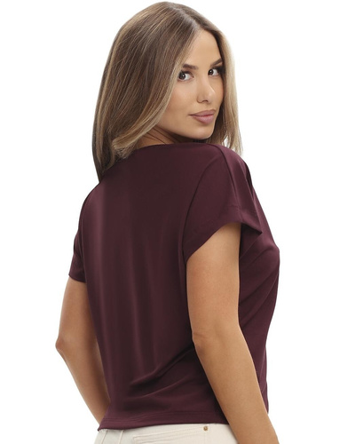 Blusa de mujer Sawa color cereza Emili de viscosa con escote en V bordado Komfort