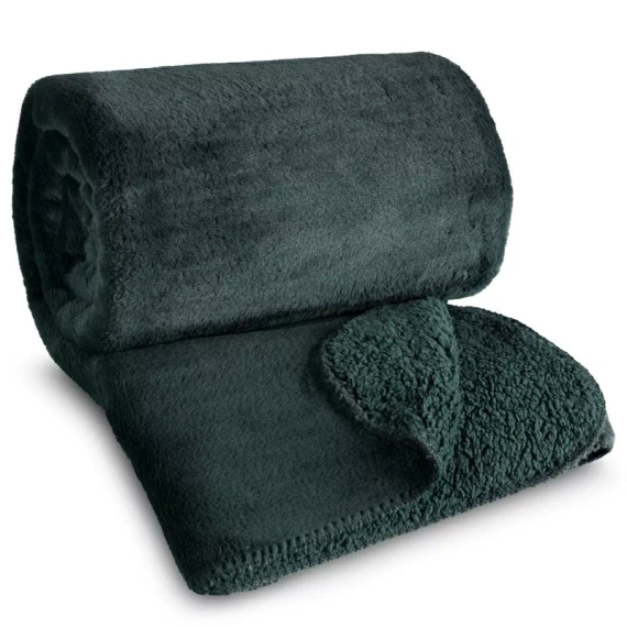 Colcha decorativa Nina Eurofirany verde menta oscuro 170x210 peluda suave 240 g/m²