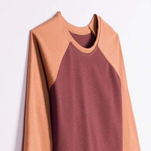 228143 Nicol FARMA Camiseta raglán para niño algodón marrón oscuro