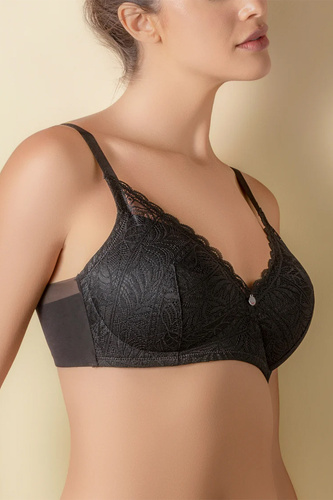 Selene Mireia Sujetador Acolchado Sin Aros Confort y Encaje negro