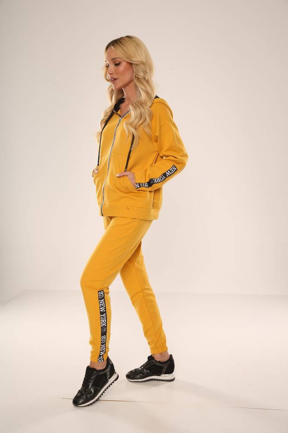 619 Chándal de mujer New York Forex - miel