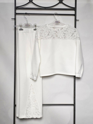 Conjunto Eliza Bambarillo crema con encaje para niñas