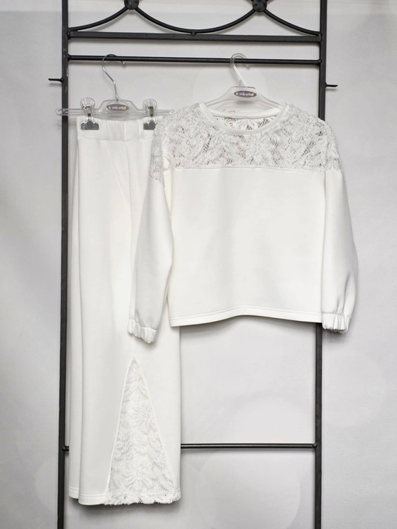 Conjunto Eliza Bambarillo crema con encaje para niñas