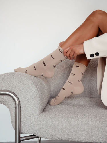 Calcetines mujer Milena 0200-209 con pequeños lazos, algodón, cómodos y elásticos