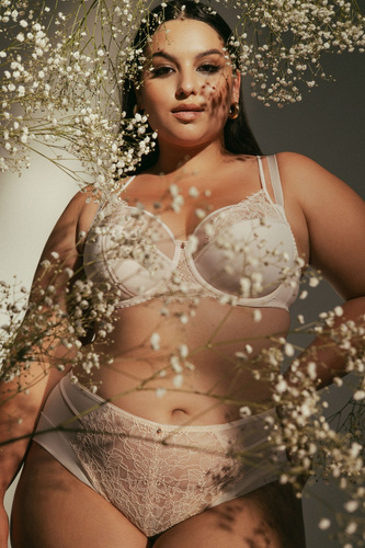 2163 AVA Sujetador Semi-Suave Elegante con Encaje