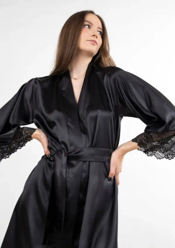 Asteria Podomka Dkaren negro - satén con encaje, elegante y sensual